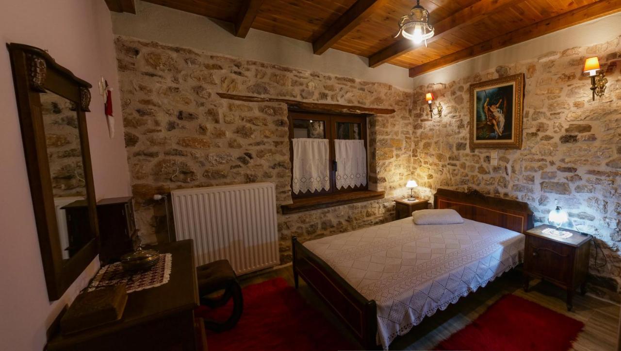 Το Πέτρινο Της Γιαγιάς Μαρίκας Apartment Karpenisi Exterior photo